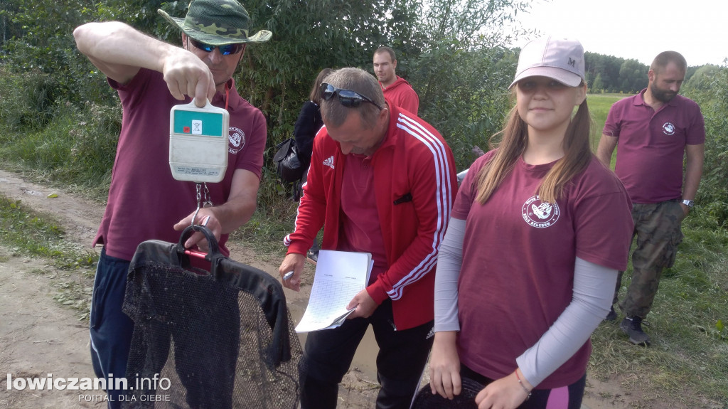 Zawody wędkarskie PZW Bełchów na zalewie w Łowiczu
