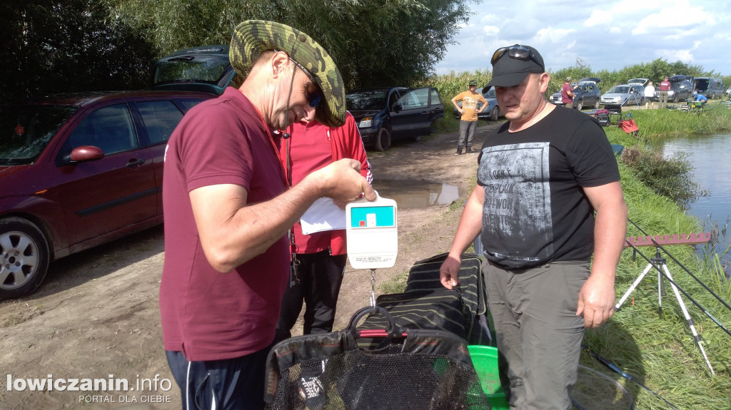 Zawody wędkarskie PZW Bełchów na zalewie w Łowiczu