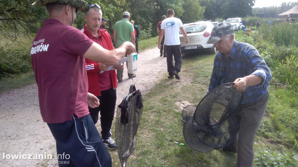 Zawody wędkarskie PZW Bełchów na zalewie w Łowiczu