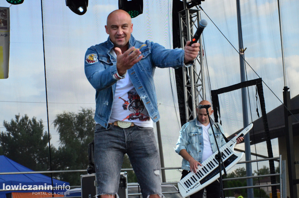 Disco-polo w Strykowie: Diwers Dance i Playboys