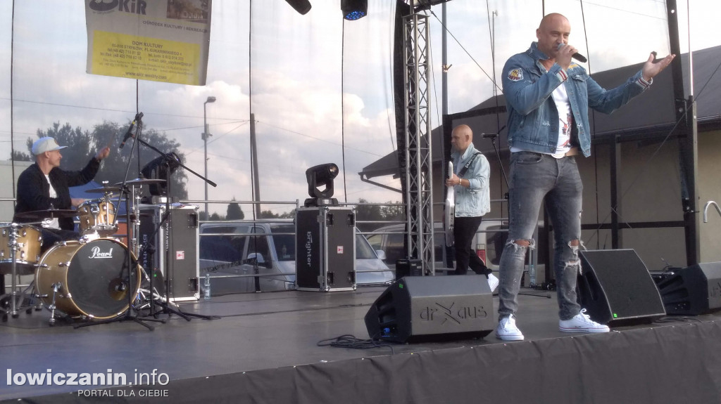 Disco-polo w Strykowie: Diwers Dance i Playboys