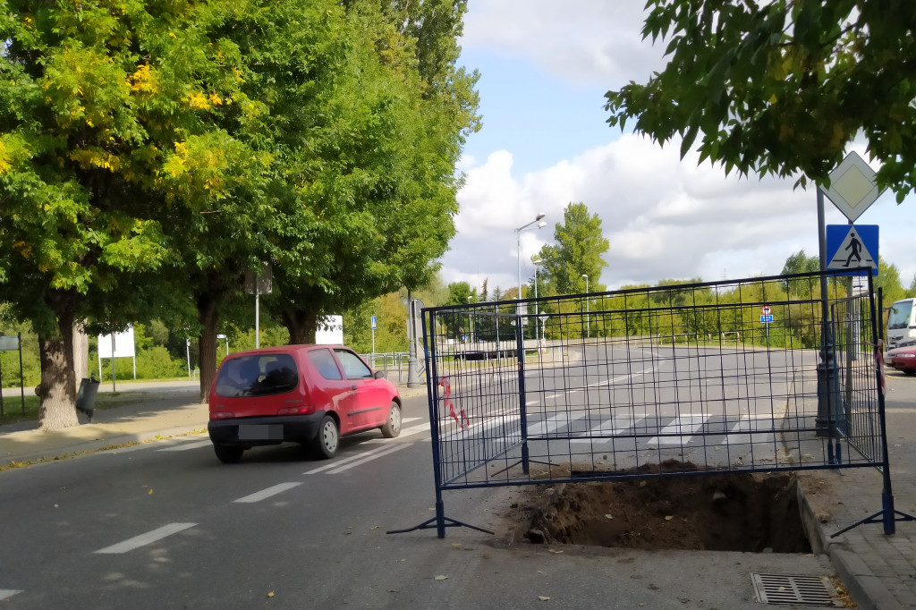 Wykop na ulicy Mostowej