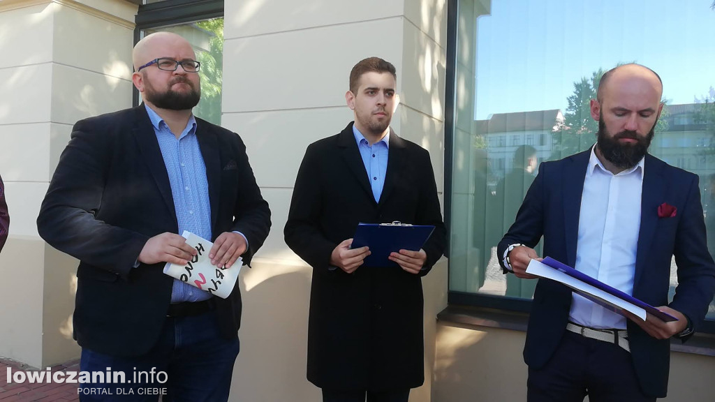 Lewica chce odebrać tytuł bp Dziubie