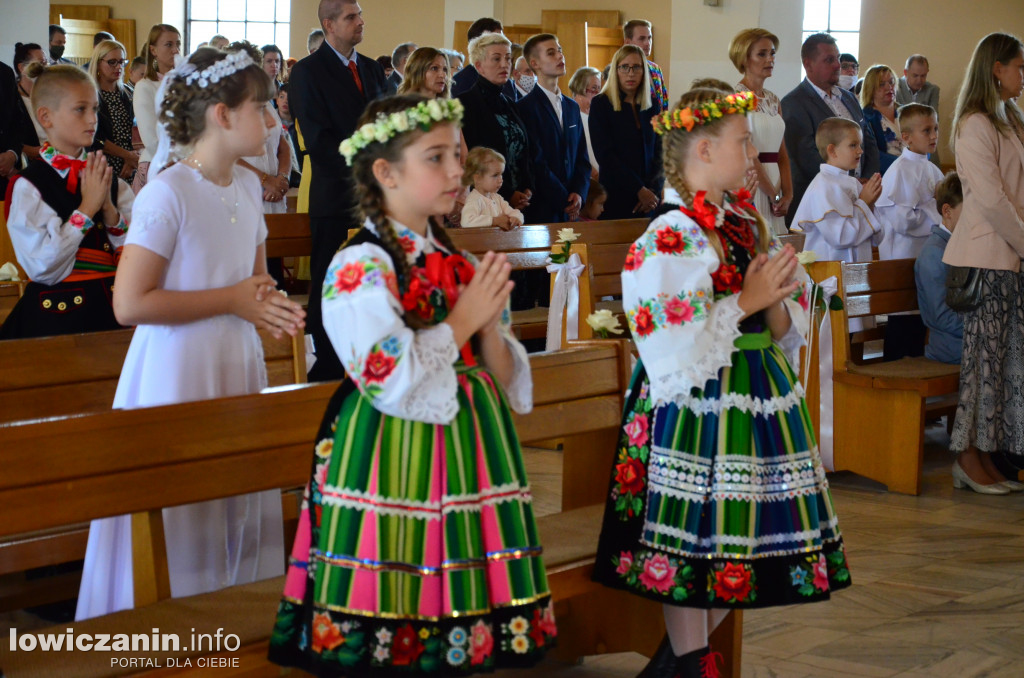 Pierwsza Komunia Św. w kościele na Bratkowicach