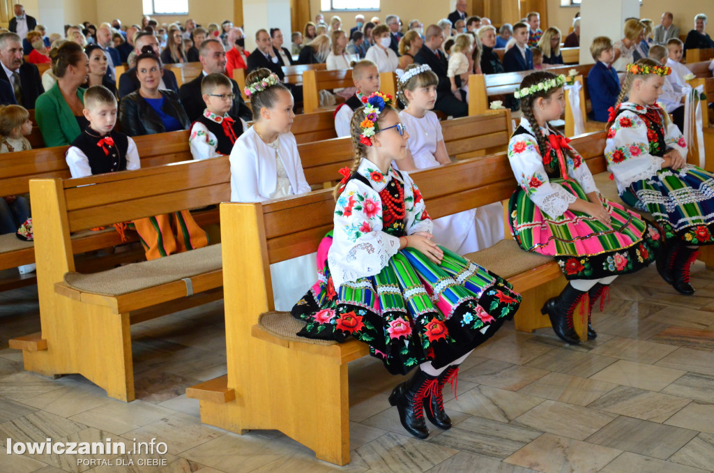 Pierwsza Komunia Św. w kościele na Bratkowicach