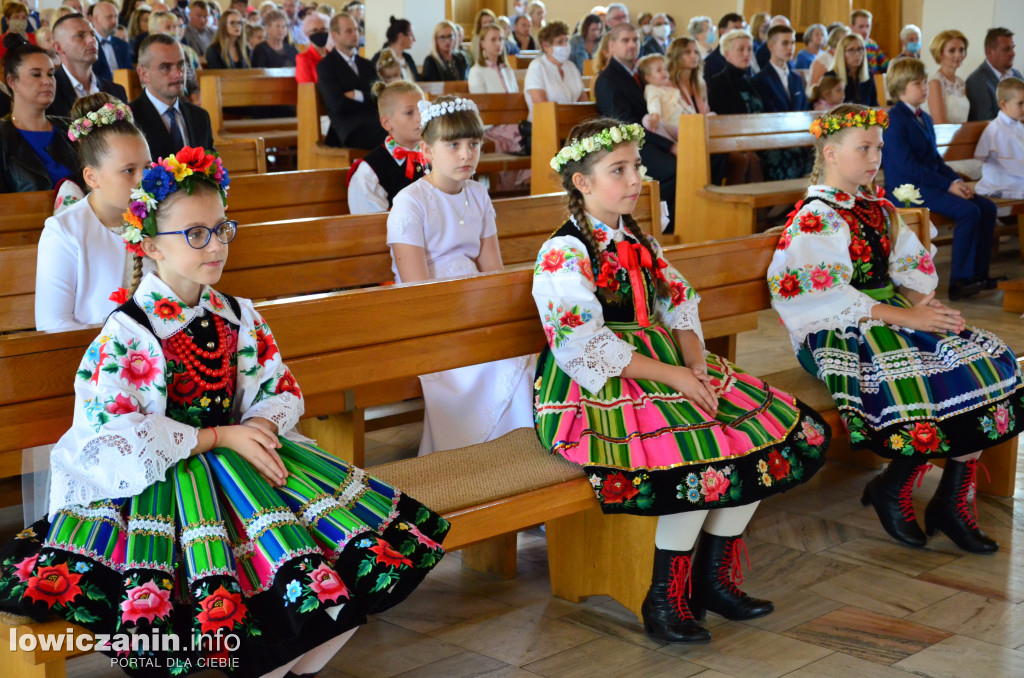 Pierwsza Komunia Św. w kościele na Bratkowicach