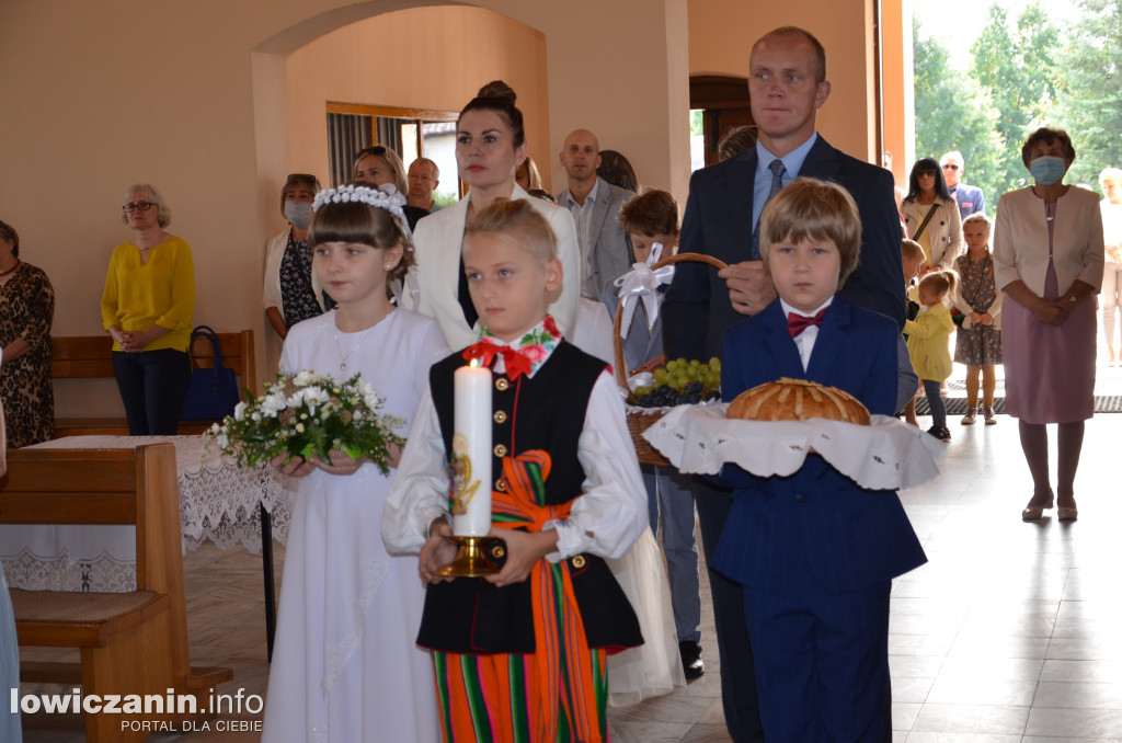 Pierwsza Komunia Św. w kościele na Bratkowicach
