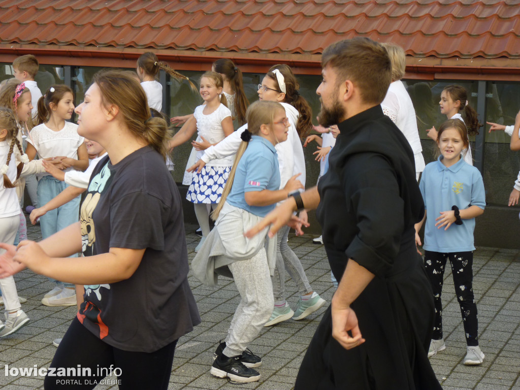 Tańce pijarskie z okazji Dnia Kalasantyńskiego
