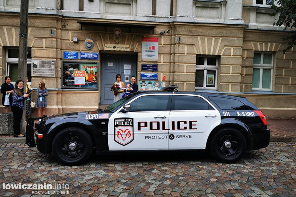 Do ślubu pojechał jak na policjanta przystało