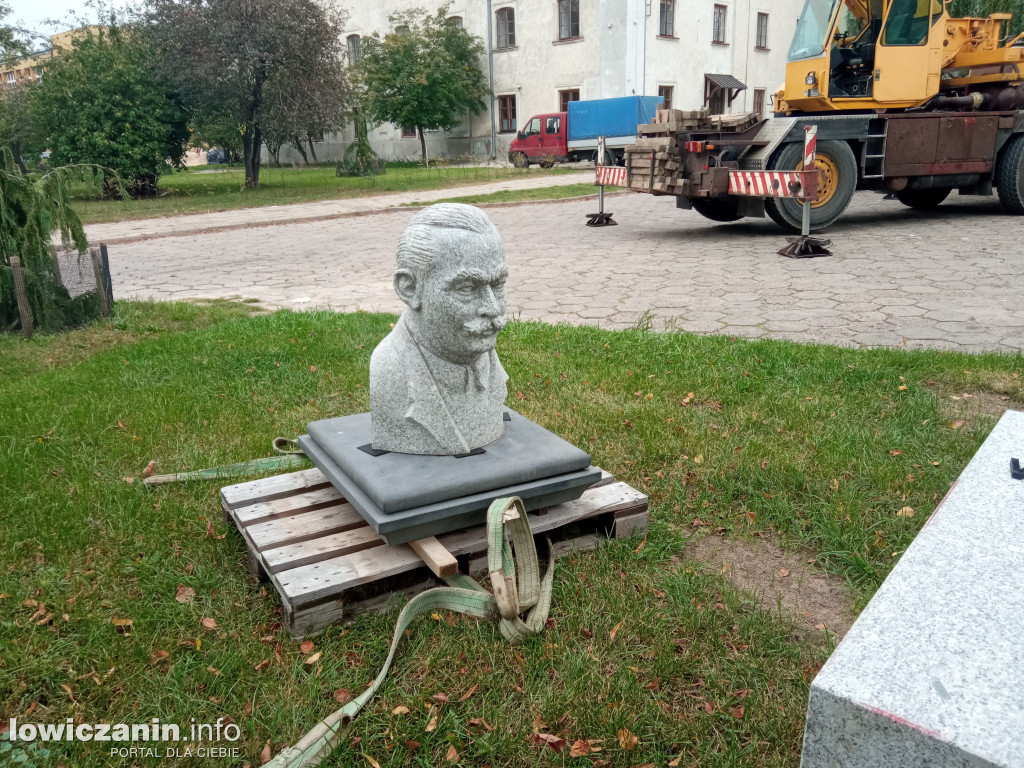 Pomnik Wincentego Witosa stanie dziś w Łowiczu