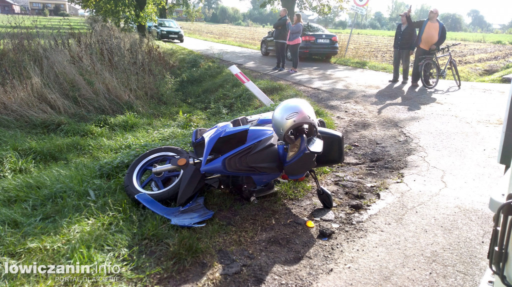 Wypadek w Karsznicach, kierowca skutera w szpitalu