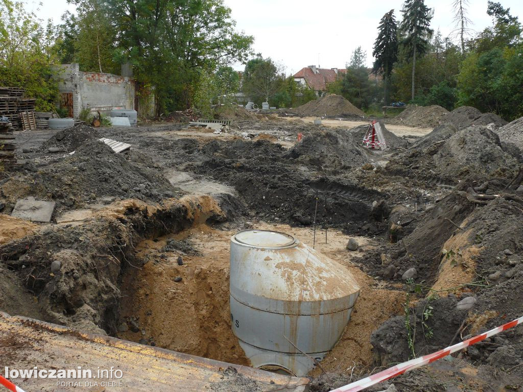 Powstają drogi dojazdowe do wiaduktu