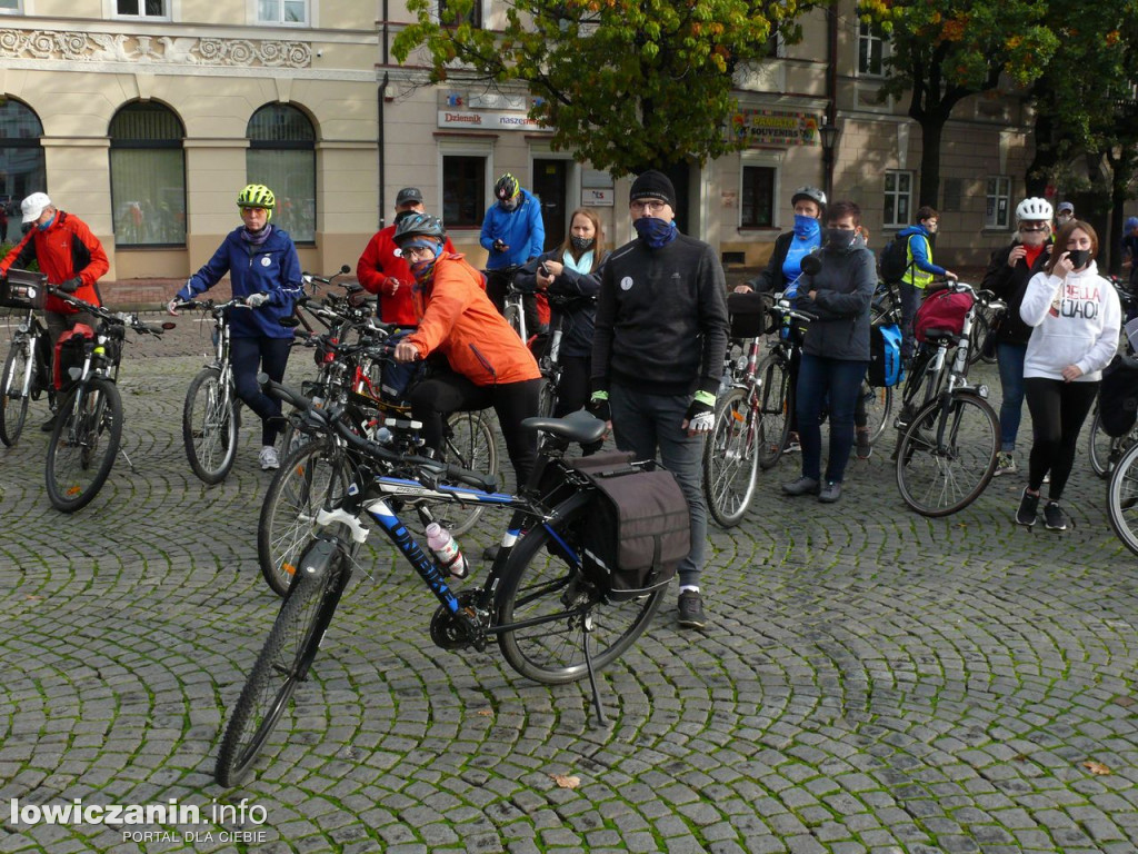 Na rowerach i pieszo do Czatolina.