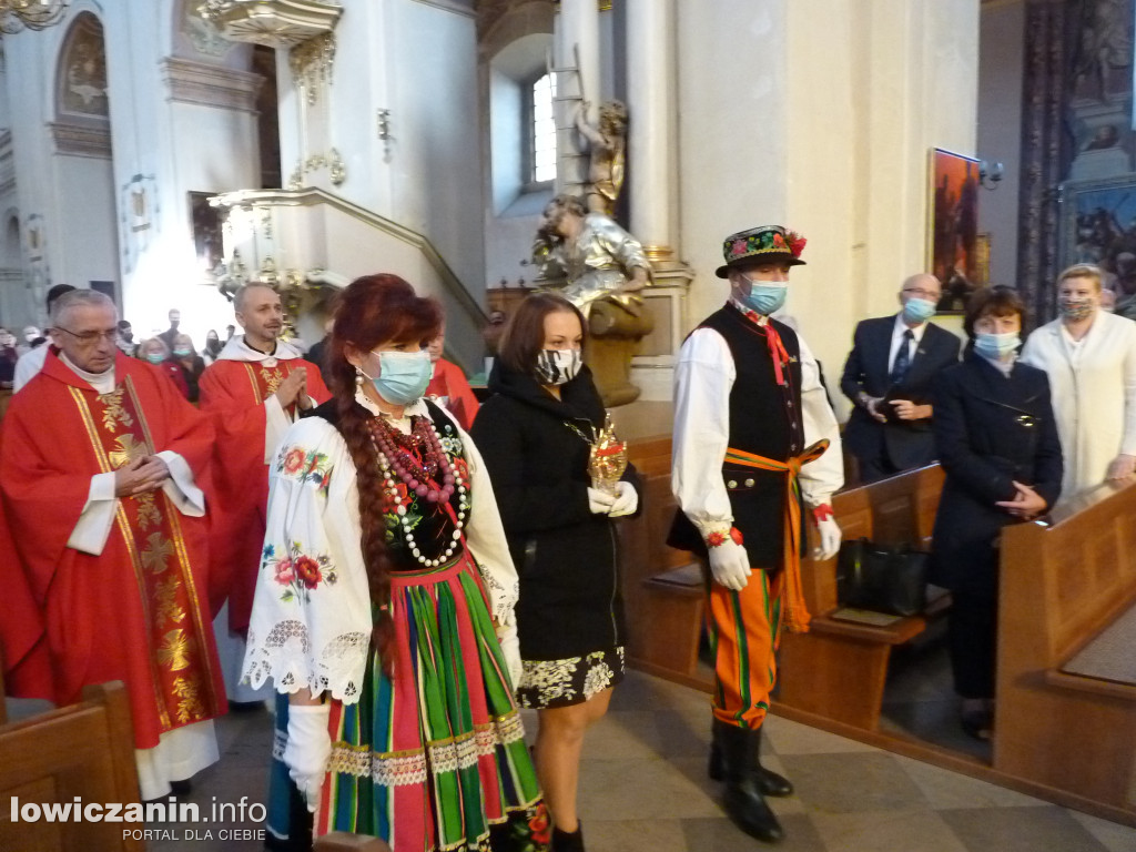 Wprowadzenie relikwii bł. ks. Jerzego Popiełuszki