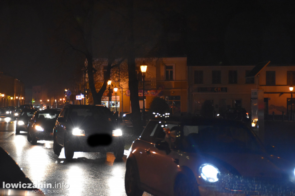 Zmotoryzowany protest przejechał ulicami Łowicza
