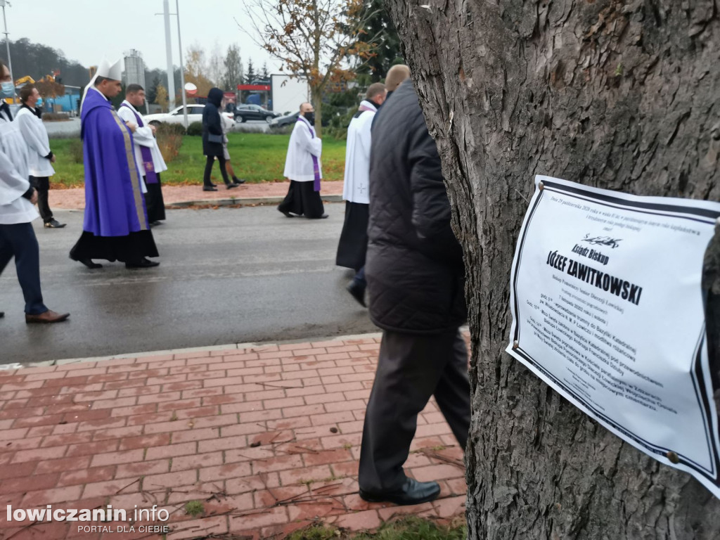 Żegnaliśmy biskupa łowickiego Józefa Zawitkowskiego