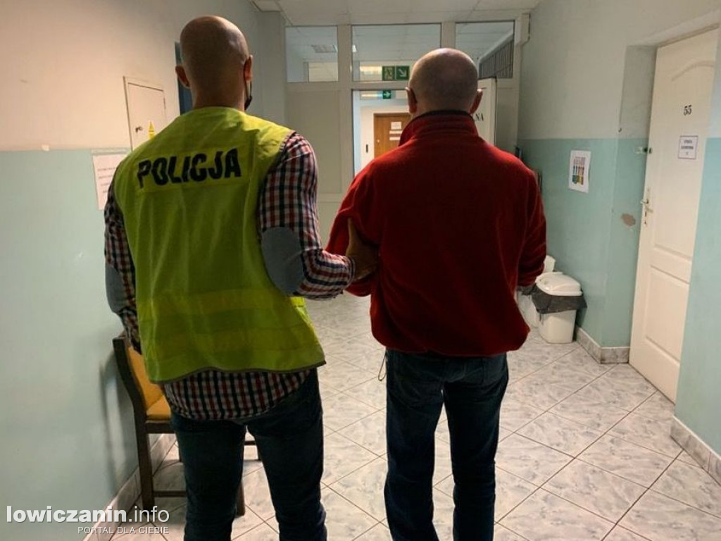 Policja odzyskała skradzione ciągniki
