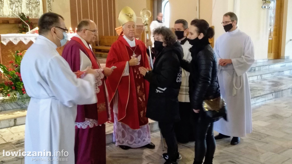 Trwają bierzmowania w łowickich kościołach