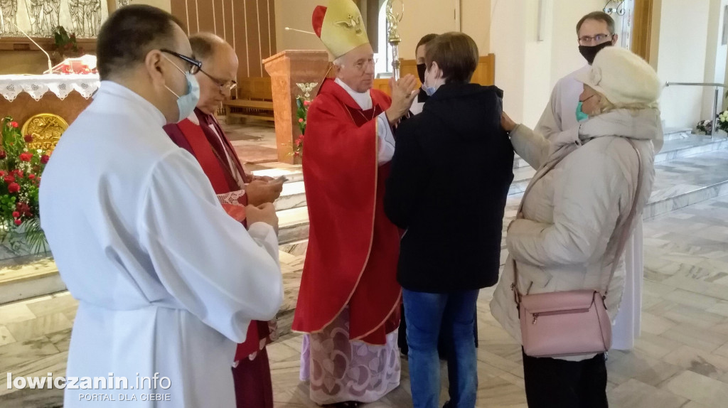 Trwają bierzmowania w łowickich kościołach