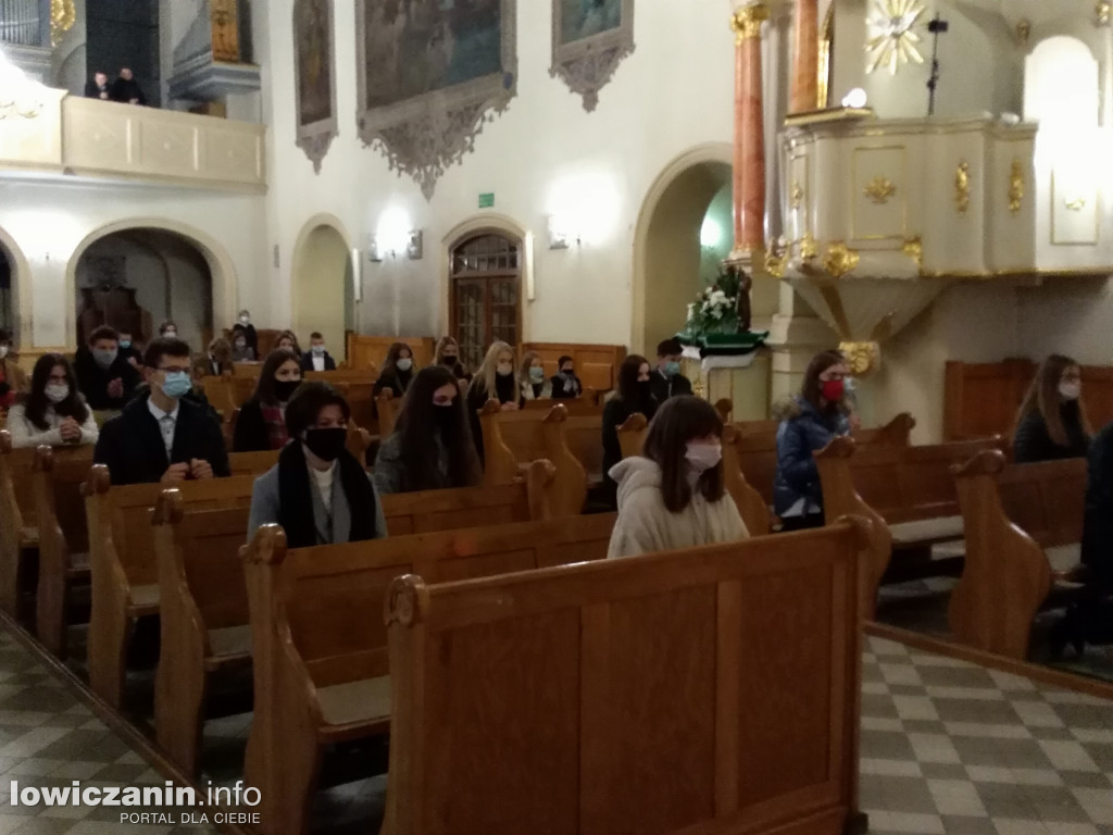 Trwają bierzmowania w łowickich kościołach