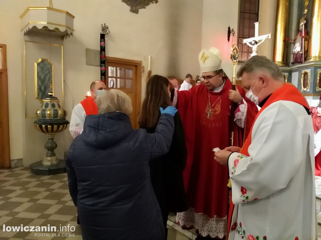 Trwają bierzmowania w łowickich kościołach