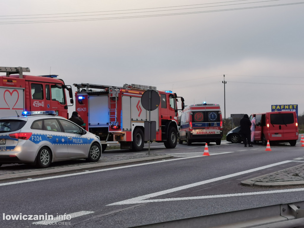 Wypadek na DK 92 w Niedźwiadzie