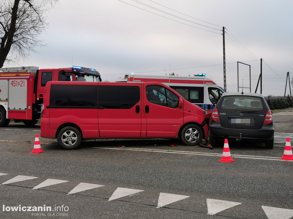 Wypadek na DK 92 w Niedźwiadzie