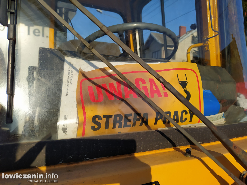 Na Nowym Rynku choinka też już stoi