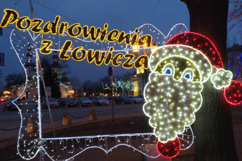 miasta przygotowują się do świąt