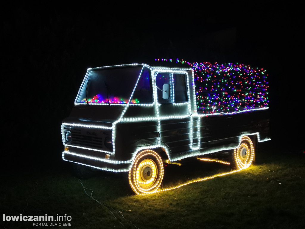 Piękne iluminacje świąteczne przy ul. Małszyce