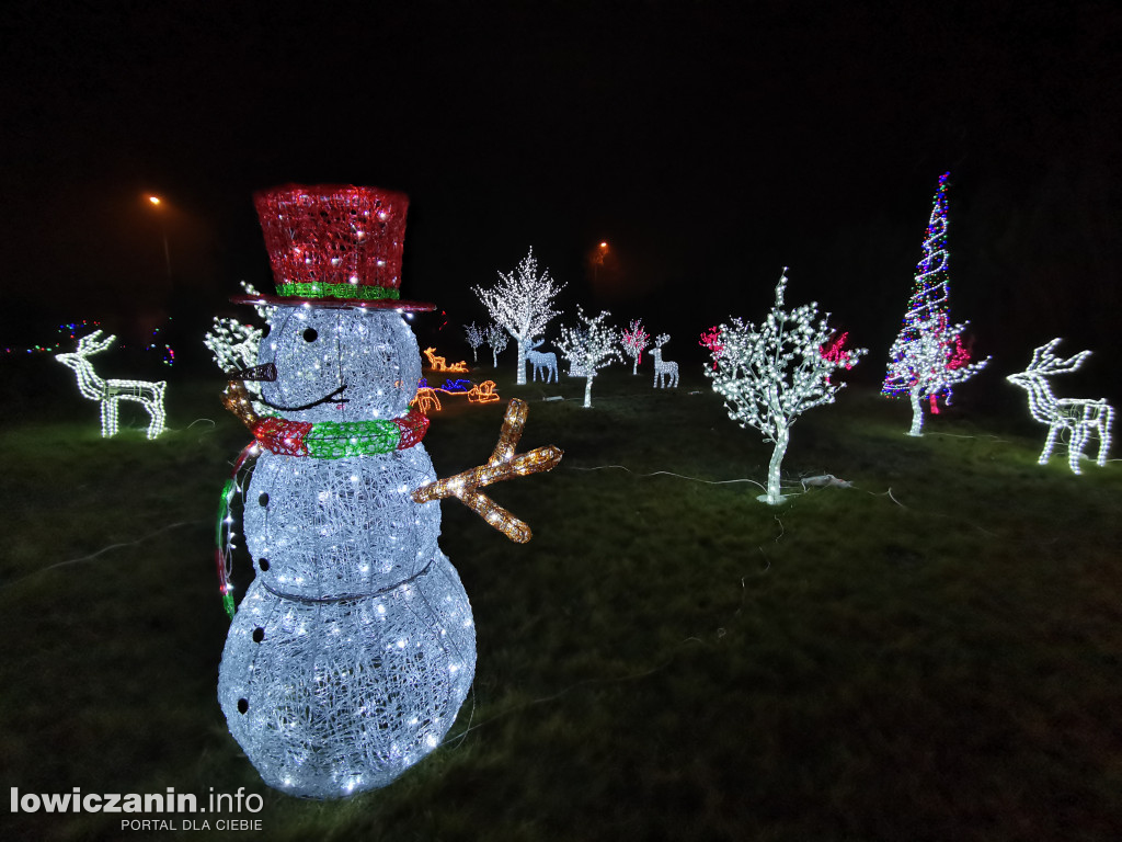 Piękne iluminacje świąteczne przy ul. Małszyce