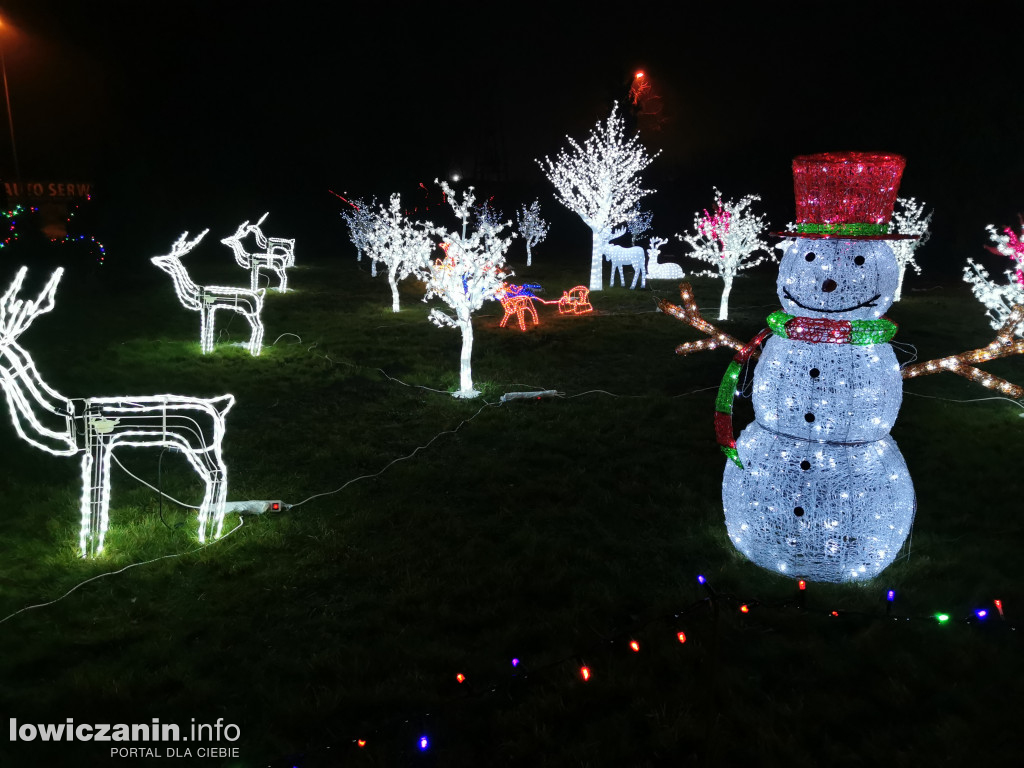 Piękne iluminacje świąteczne przy ul. Małszyce