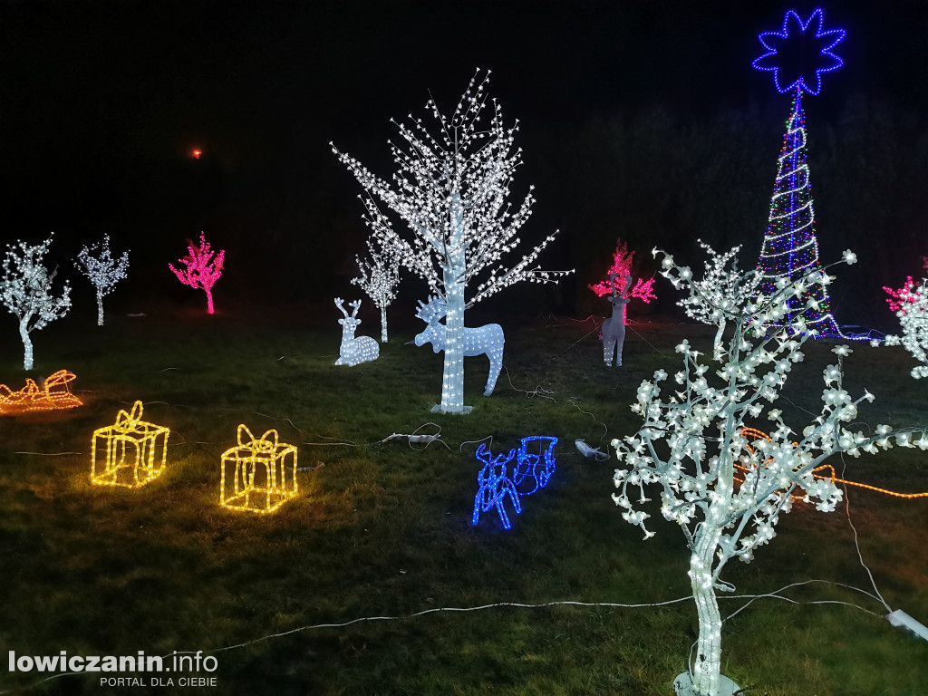 Piękne iluminacje świąteczne przy ul. Małszyce