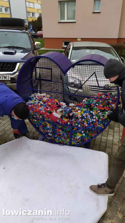 Niebieskie serduszka opróżnione już po raz drugi
