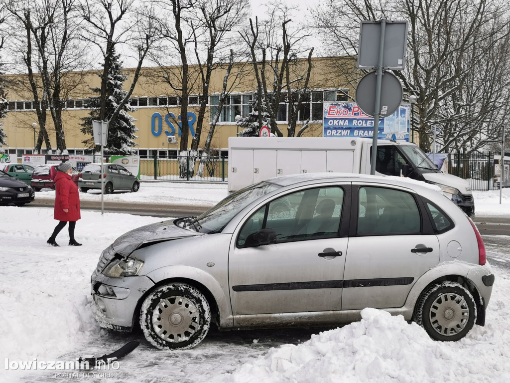 Kolizja na ul. Powstańców