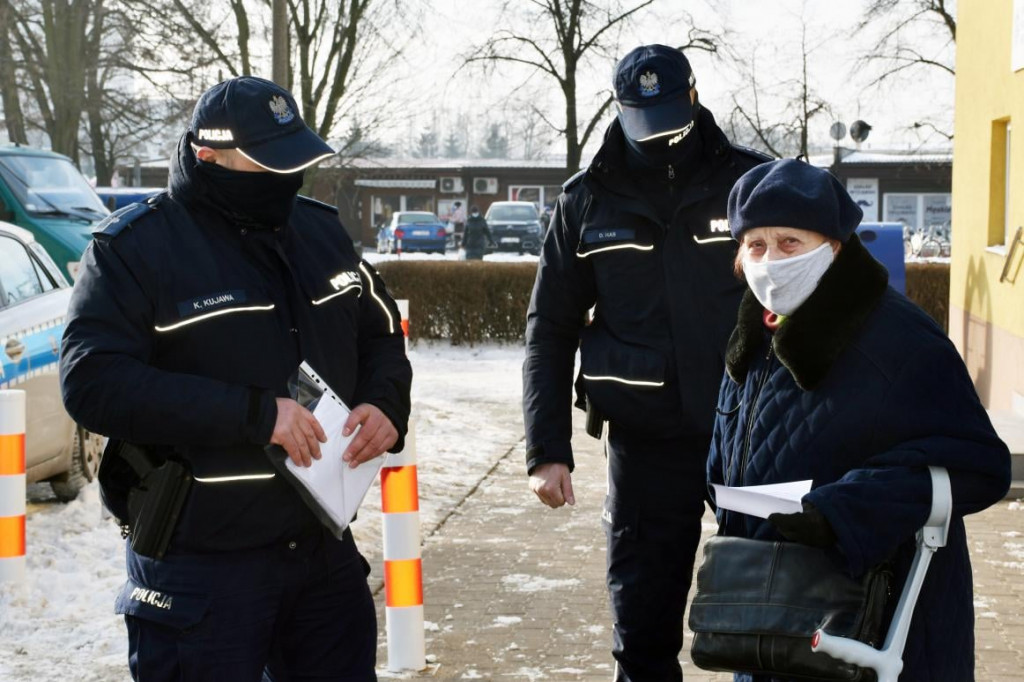Policja i ŁSM ostrzegają seniorów