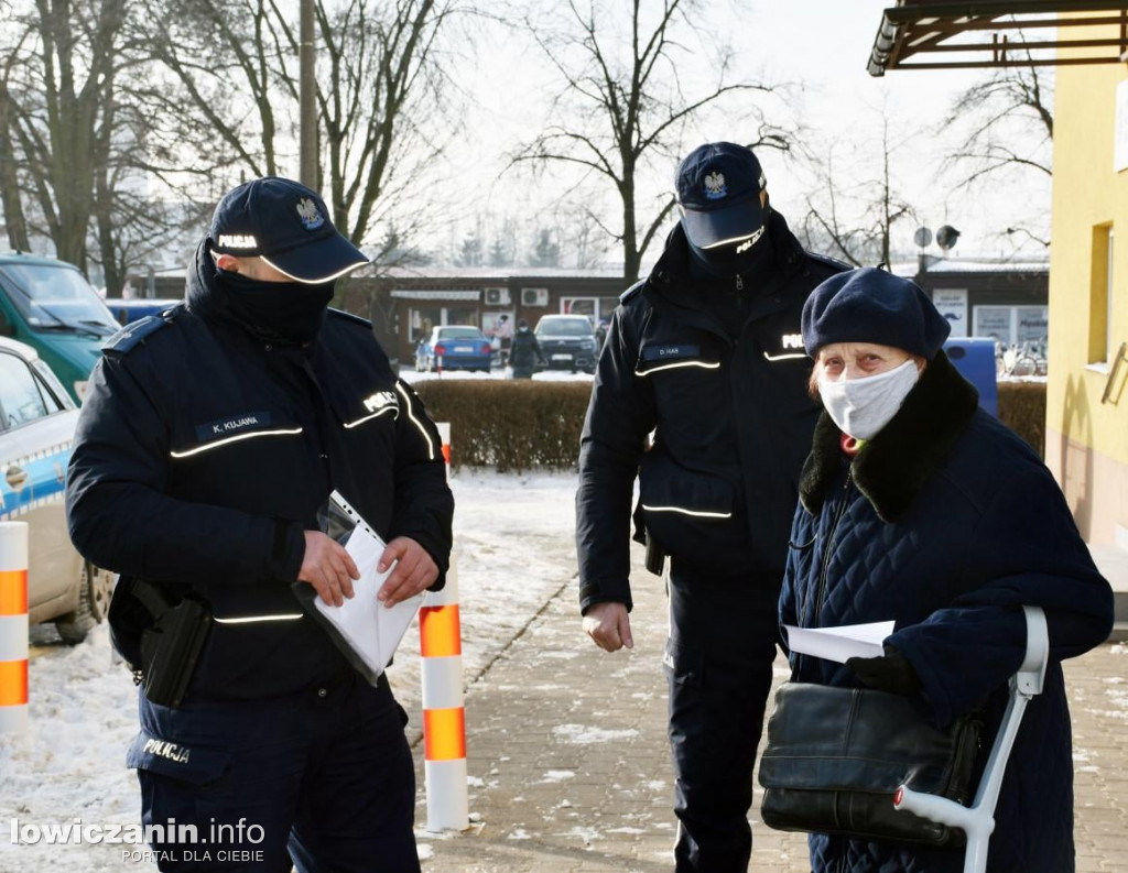 Policja i ŁSM ostrzegają seniorów