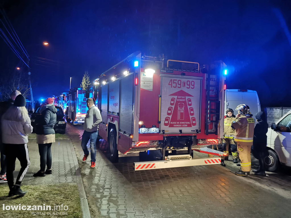 Pożar domu przy ul. Chmielińskiej w Łowiczu