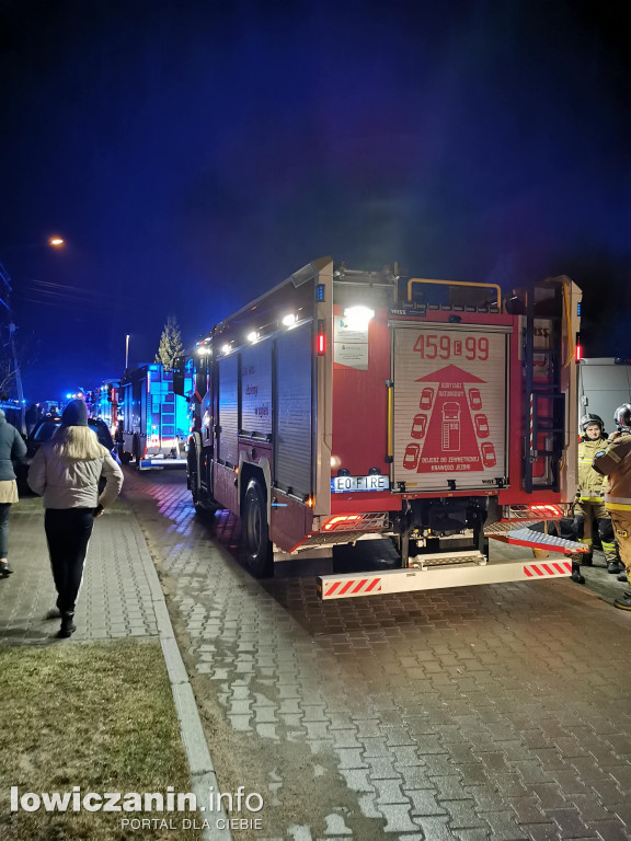 Pożar domu przy ul. Chmielińskiej w Łowiczu