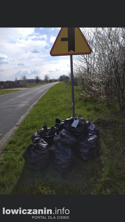 Sprzątają pobocza i liczą butelki
