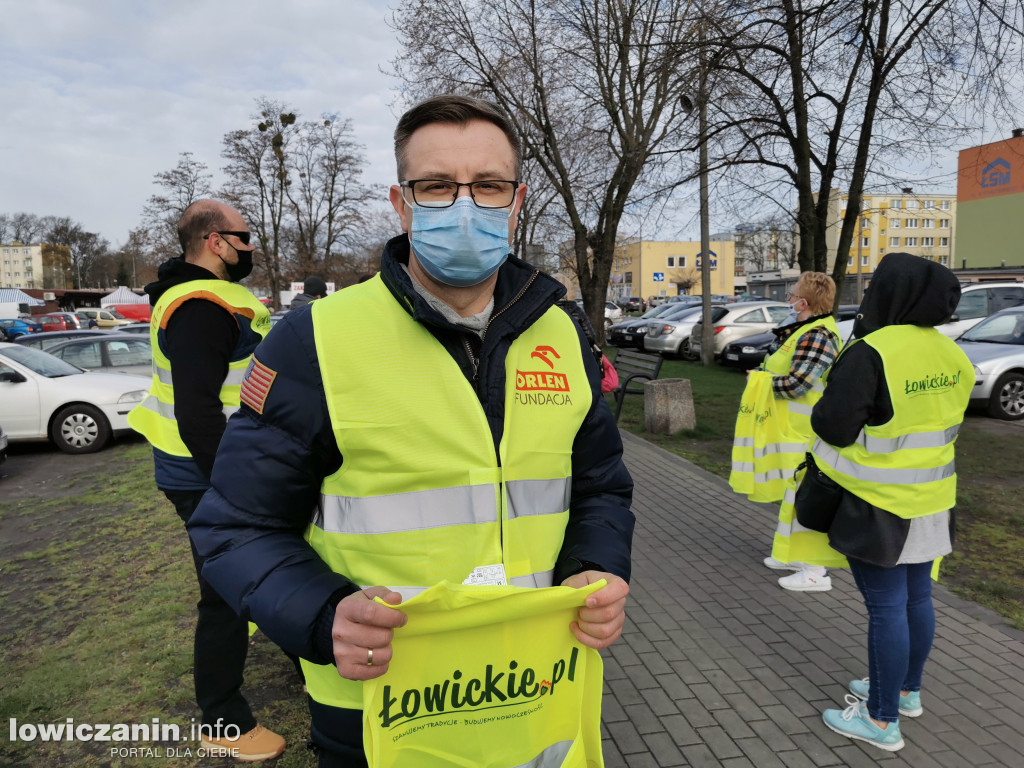 Łowickie.pl rozdaje kamizelki odblaskowe