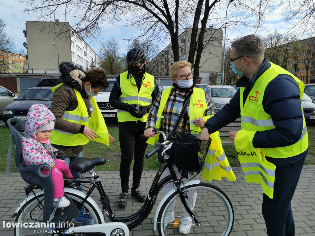 Łowickie.pl rozdaje kamizelki odblaskowe