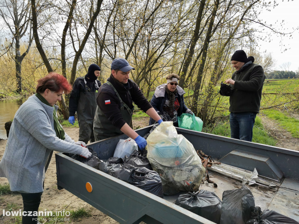 Akcja sprzątania śmieci w Bednarach