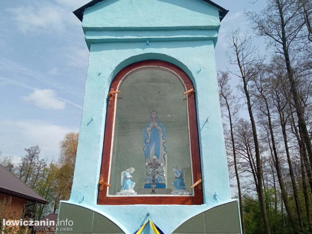 Kapliczki gotowe na majówki