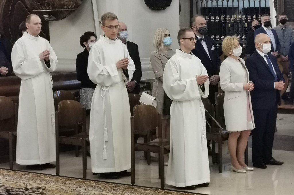 Trzech kleryków z Seminarium w Łowiczu przyjęło święcenia diakonatu