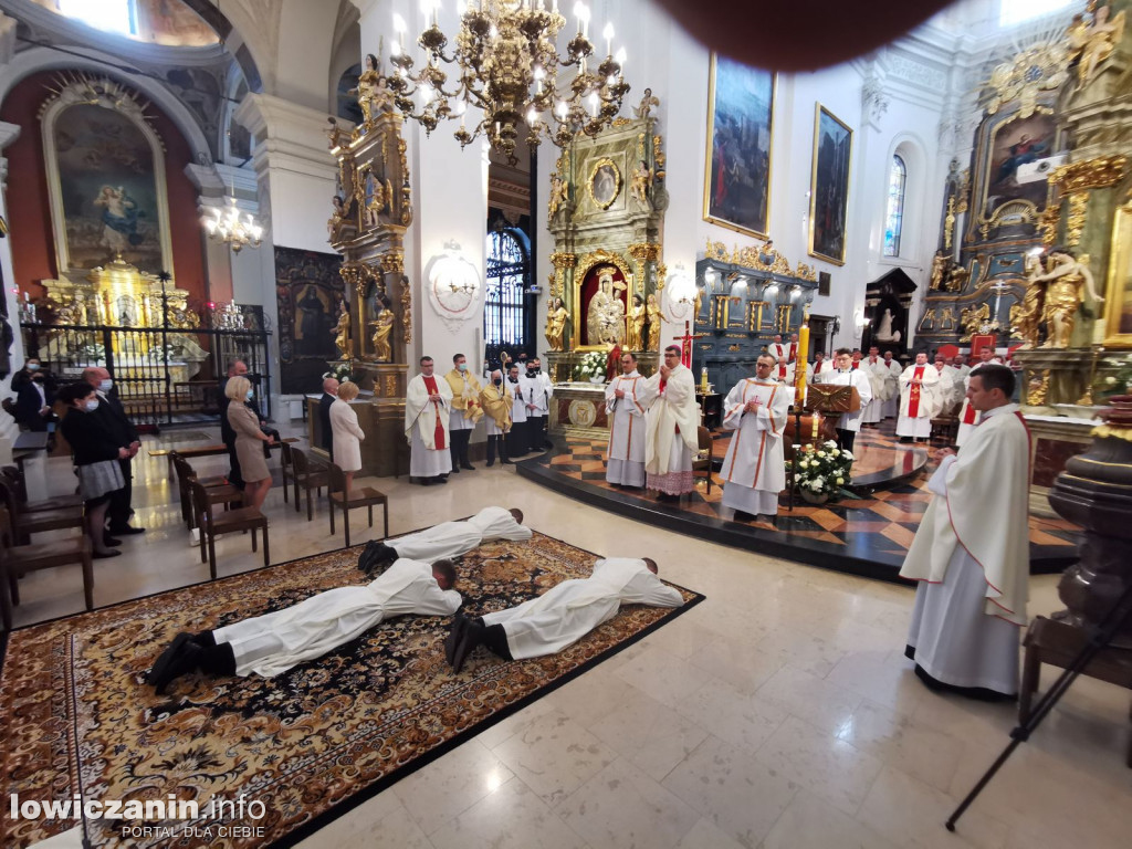 Trzech kleryków z Seminarium w Łowiczu przyjęło święcenia diakonatu
