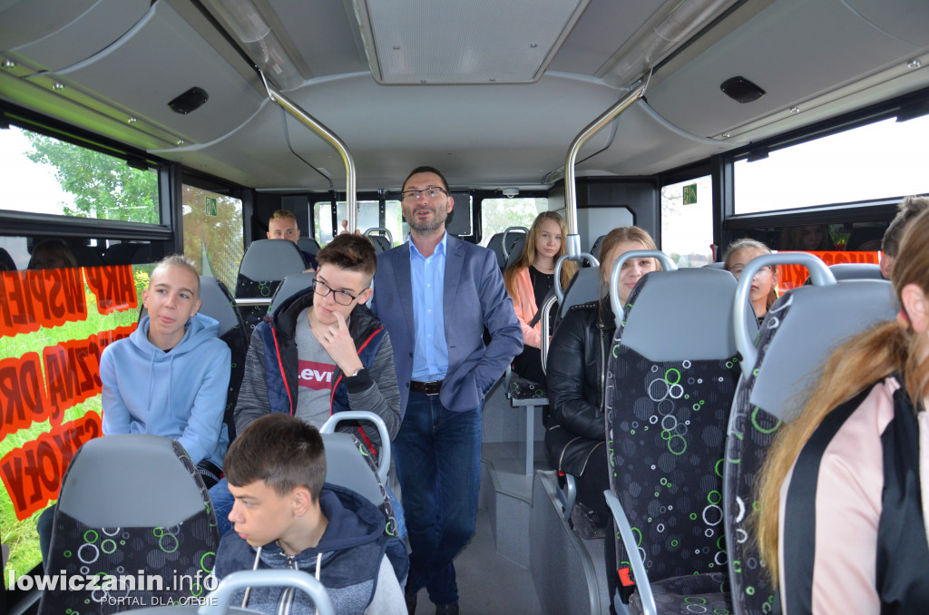 Prezentacja autobusu elektrycznego w gminie Zduny.