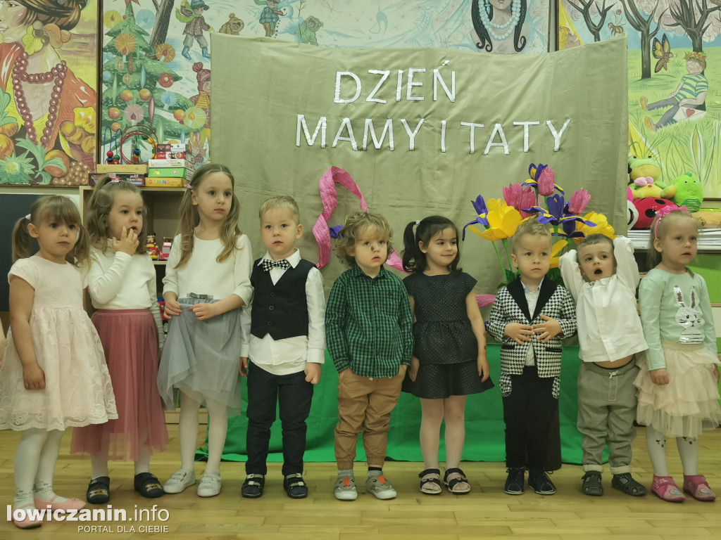 Dzień Mamy i Taty w przedszkolu Jaś i Małgosia