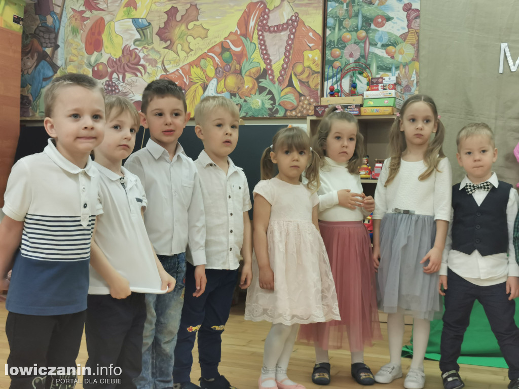 Dzień Mamy i Taty w przedszkolu Jaś i Małgosia