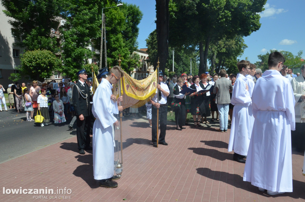 Dwie procesje eucharystyczne przeszły przez Łowicz